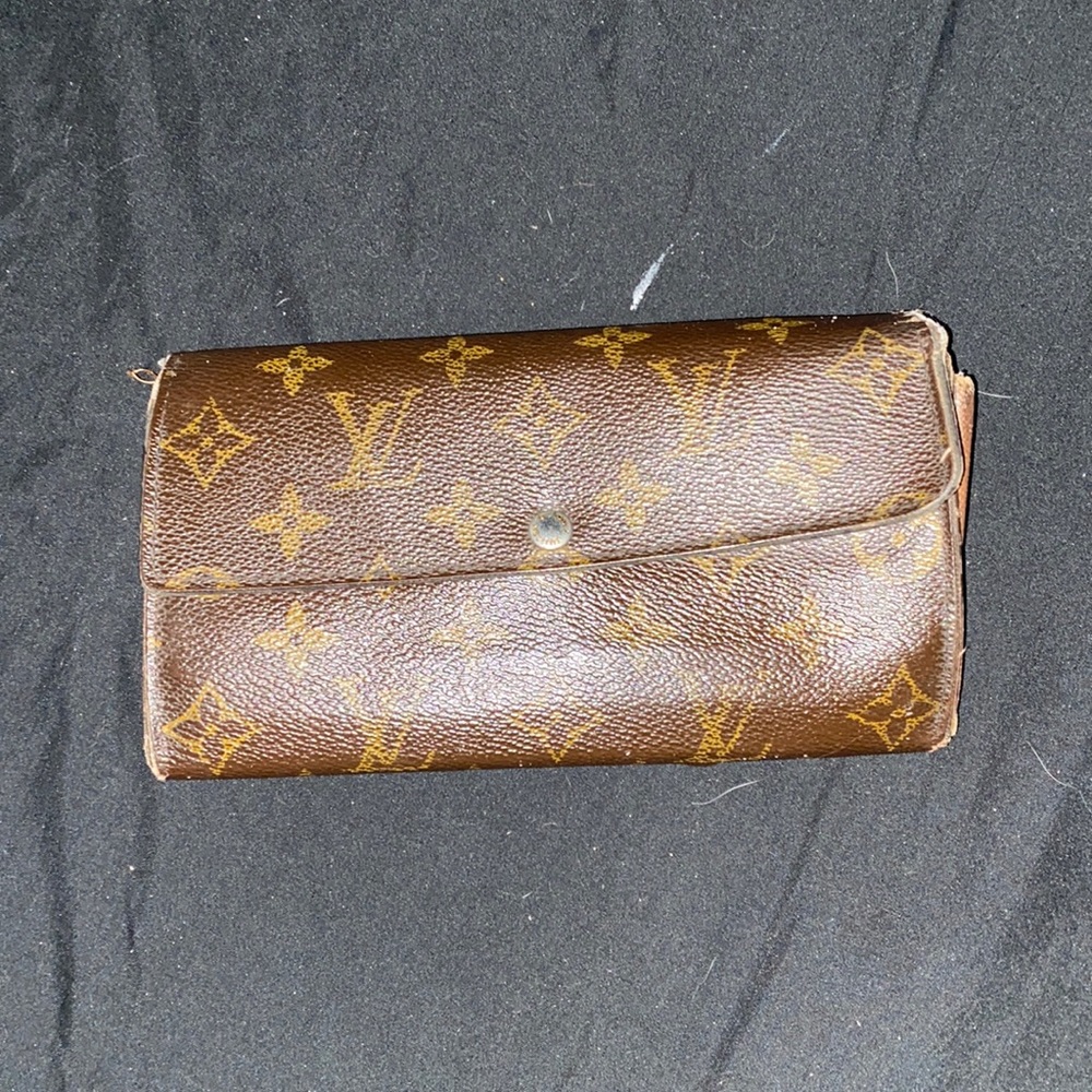 Vintage Louis Vuitton Paris wallet